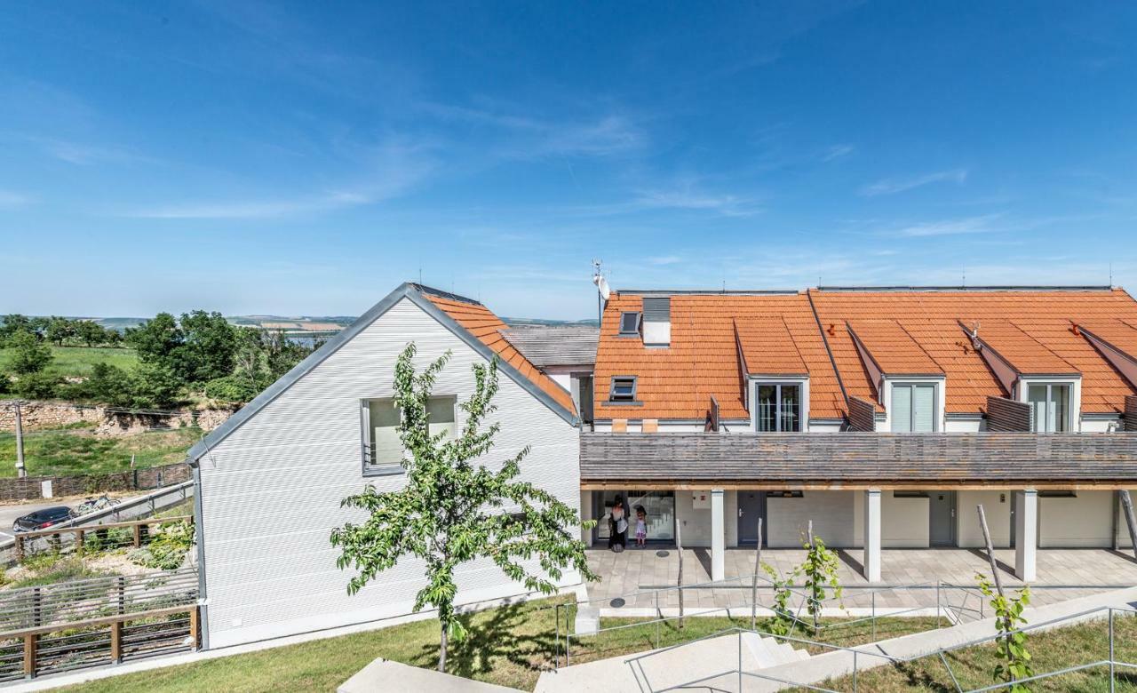 Apartman Se Sklipkem Pavlov Exteriör bild