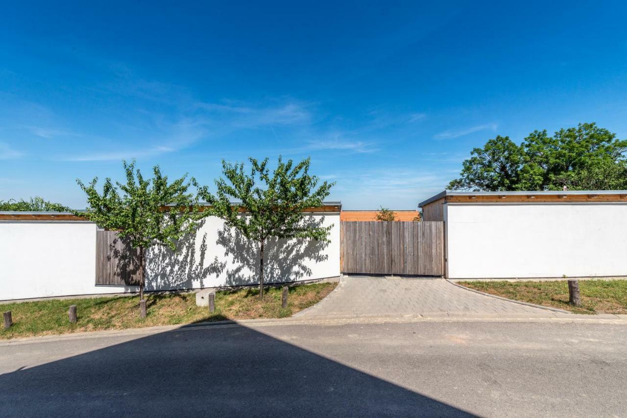 Apartman Se Sklipkem Pavlov Exteriör bild
